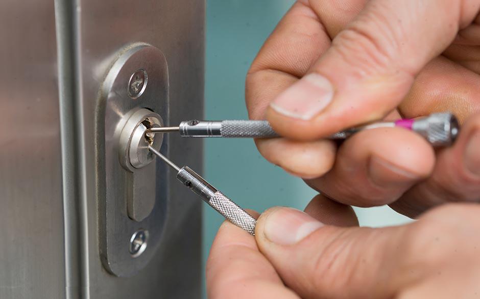 comment ouvrir une porte fermée à clé Gargenville